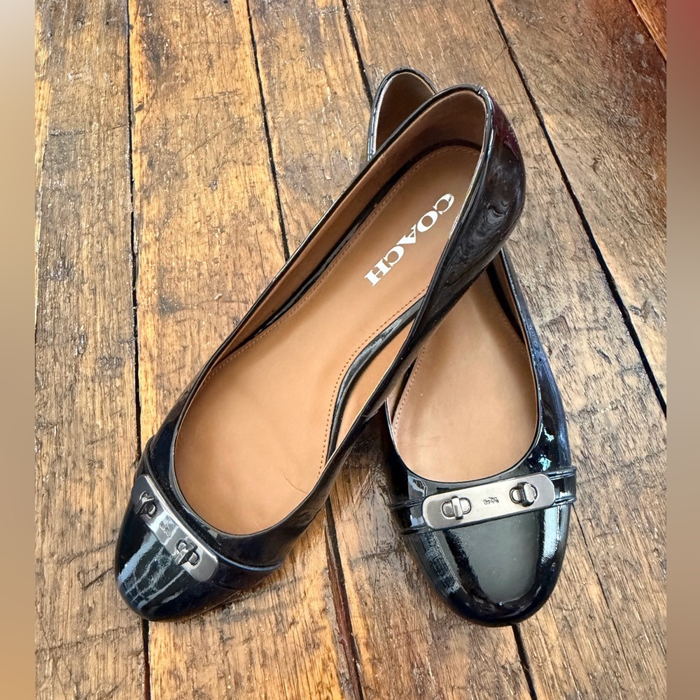 Coach Oswald Black Patent Ballet Flats women’s 10